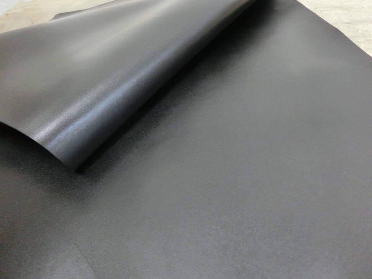 Q16 黒 長め スムース ソフトコシ有 1,2~1,4ミリ 最長部約104×65㎝ 革紐 靴材料 ハンドメイド  レザークラフト材料の画像3