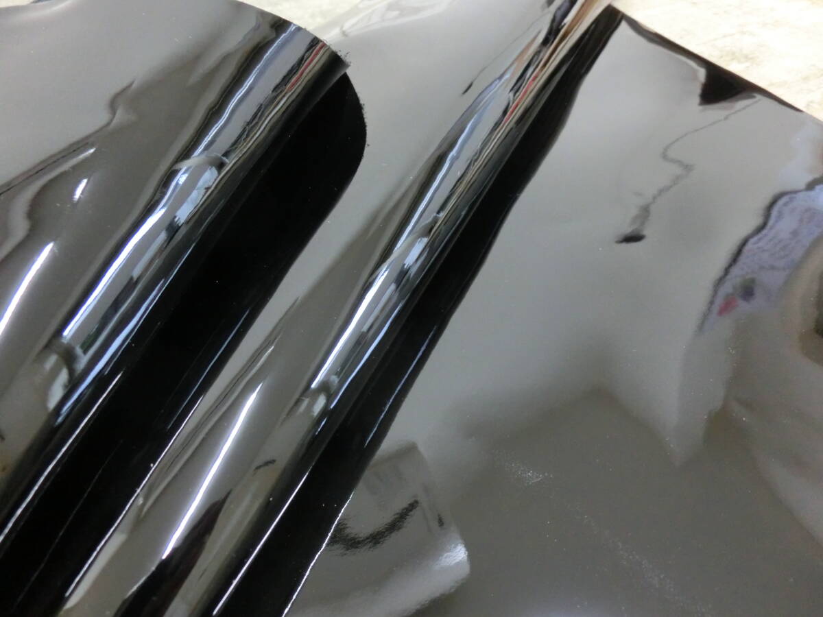 S18 黒 エナメル 1,1ミリ 最長部約77×68㎝ 革小物レザークラフト材料 靴材料 ハンドメイド 期限内６個同梱包可能 まとめ買いお得の画像3