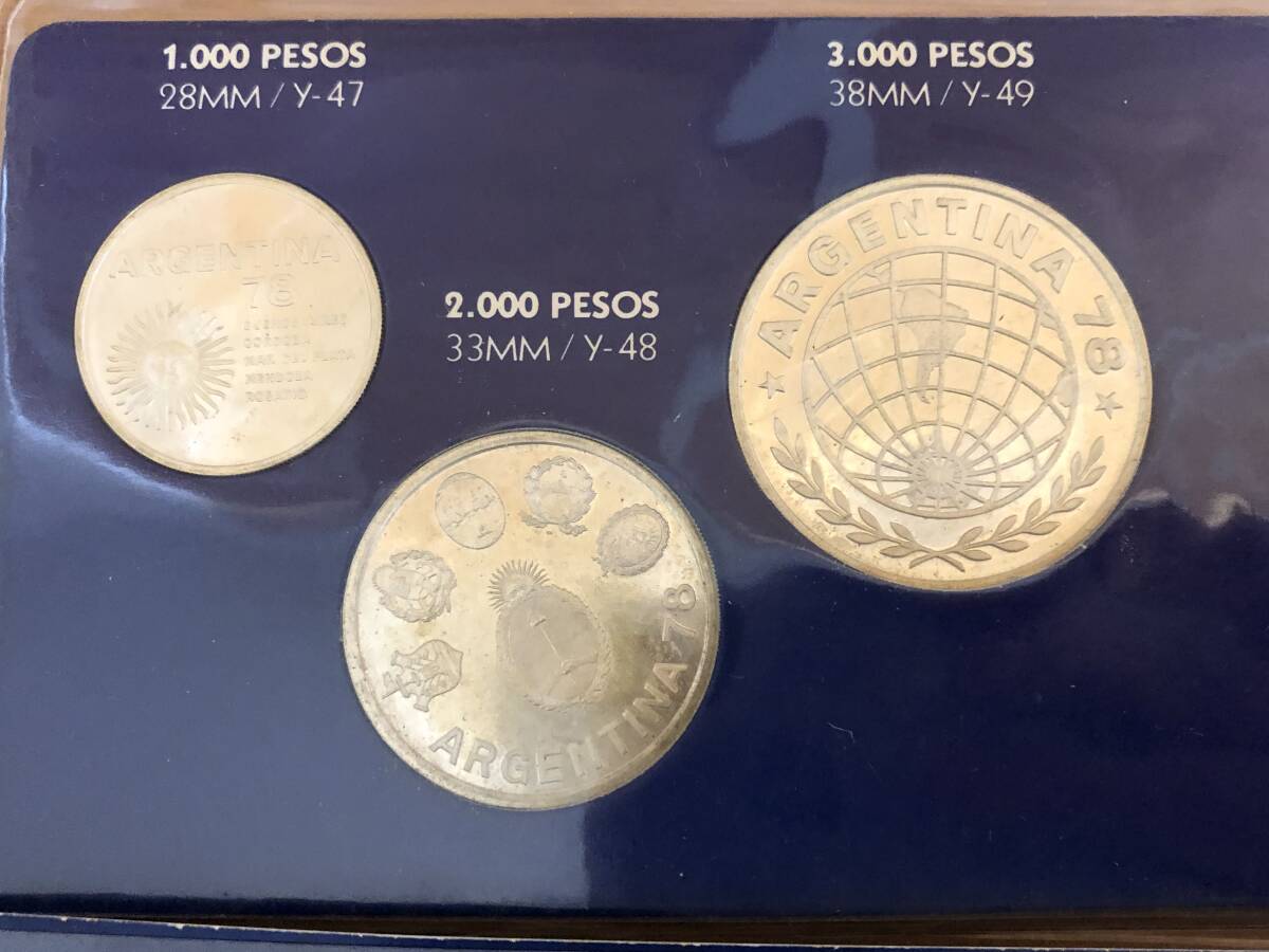 ◆MK071◆ アルゼンチン ワールドカップ サッカー 1978年 貨幣セット 銀貨 コイン 3000ペソ 2000ペソ 1000ペソ 他 1977年 6枚セットの画像4