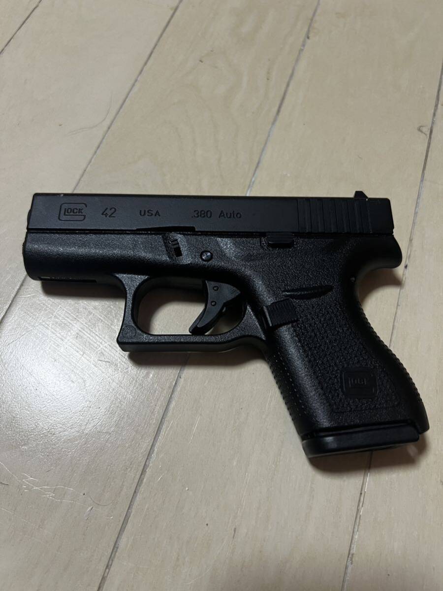 グロック42　GLOCK42　G42　VFC　UMAREX　ガスブローバック　美品　中古　送料無料_画像1