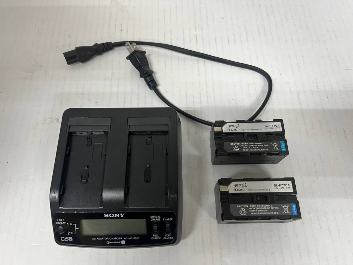 *Sony[AC-VQ1051D] original charger + battery 2 piece * operation verification ending *