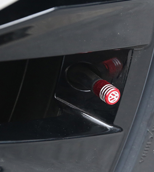 フォルクスワーゲン VW 全車種対応 赤 4個セット タイヤ エアーバルブキャップ ゴルフ ポロ ザビートル ジェッタ シャラン シロッコ_画像3