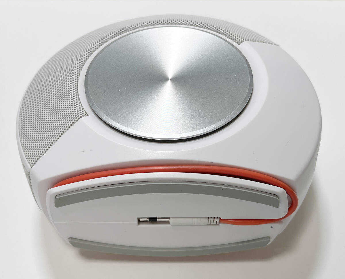 JBL Pebbles /white USB speaker ,great sound グッドコンディション！の画像9
