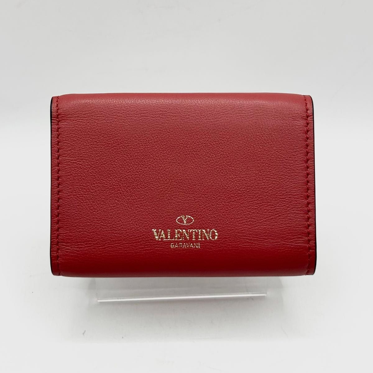【最終価格】VALENTINO ヴァレンティノ ロックスタッズ スモール ウォレット 三つ折り財布 カーフスキン 赤 ロッソ