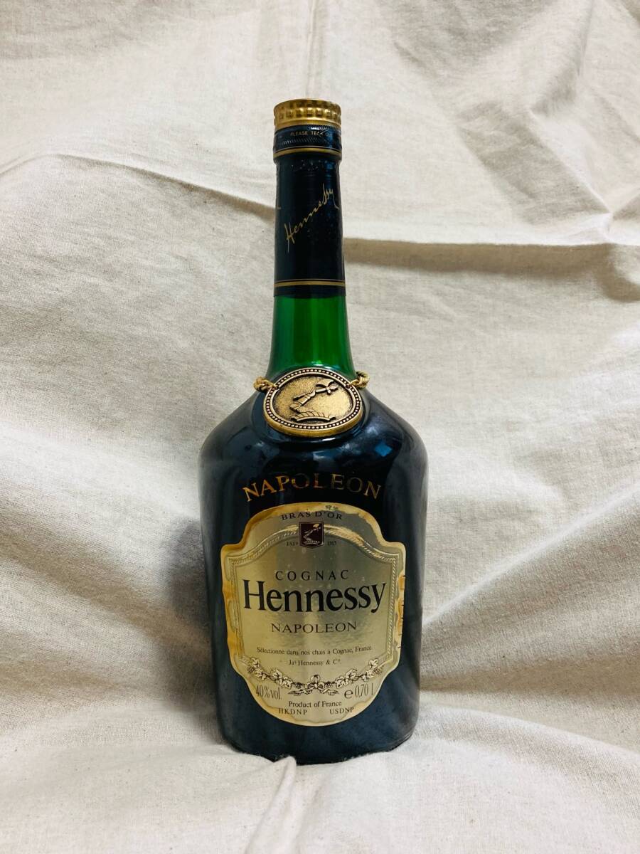 古酒 ヘネシー / COGNAC Hennessy NAPOLEON 40% 700ml 未開栓_画像1