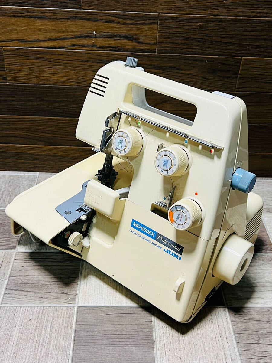 JUKI Juki швейная машина швейная машинка с оверлоком over швейная машинка с оверлоком MO-660EX [ рабочее состояние подтверждено ] часть детали оторван, отходит есть 