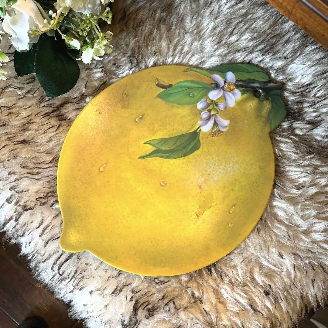 y995 イタリア製 DELTA チョッピングボード レモン メラミンプレート みずみずしいレモンのデザイン テーブルまな板・鍋敷き・プレート_画像1