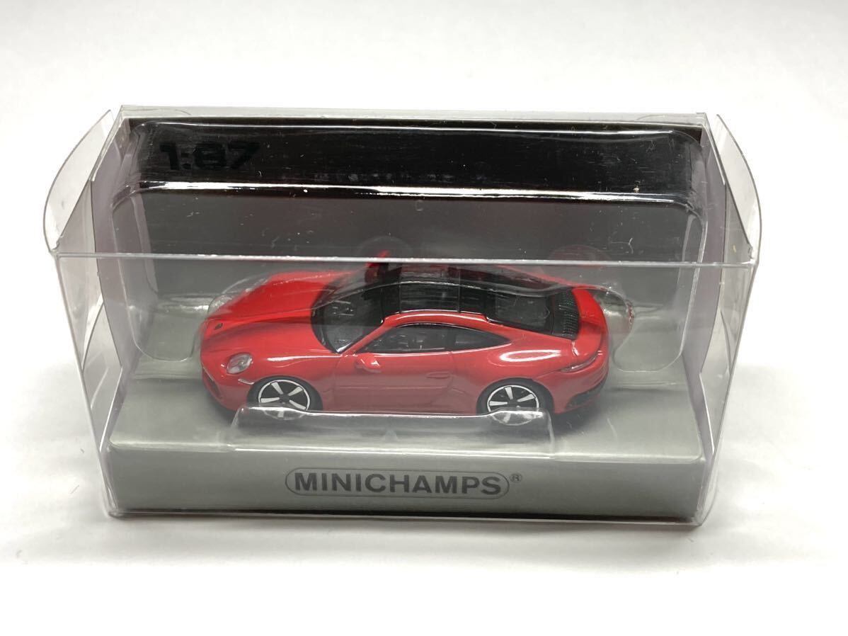 Minichamps Porsche 911 (992) Carrera 4S ポルシェ ガーズレッド 1/87の画像4