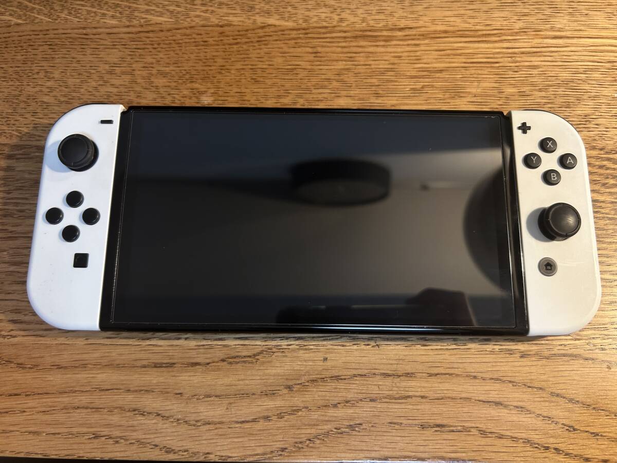 【中古品】任天堂 Nintendo Nintendo Switch （有機ELモデル） ホワイト [Nintendo Switch本体] プロコン＋コントローラー_画像2