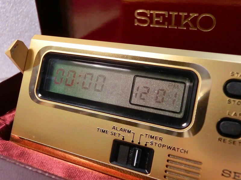 ■美品・稼働OK■ 昭和レトロ デジタル時計 ポケットアラーム 希少色 ゴールド⑦ SEIKO コレクション 処分 貴重の画像2