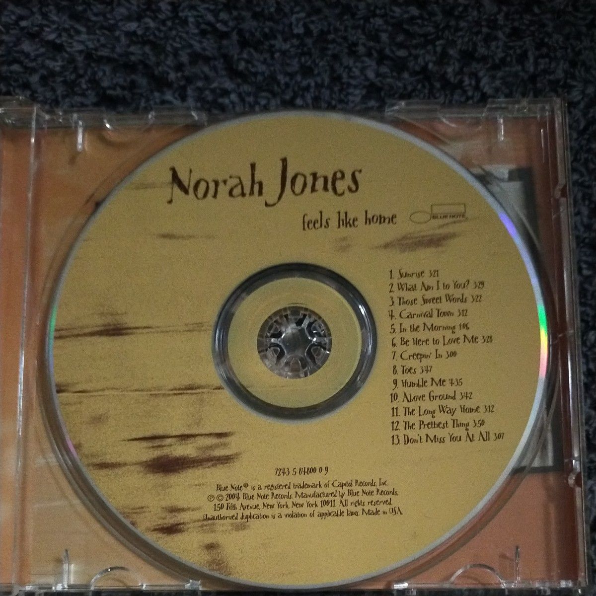 ノラ ジョーンズ Norah Jones feels LIKE home CD