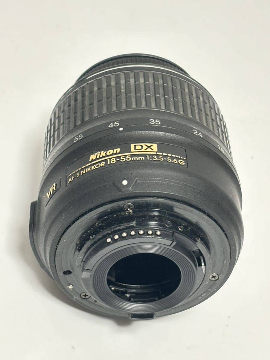 Nikon Nikon D3200 digital single‐lens reflex camera Nikon DX AF-S NIKKOR 18-55mm 1:3.5-5.6G lens battery attached 