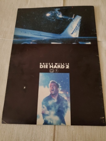 ☆●映画　ダイハード2　パンフレット　折れ目無し　Die Hard 2: Die Harder_画像2