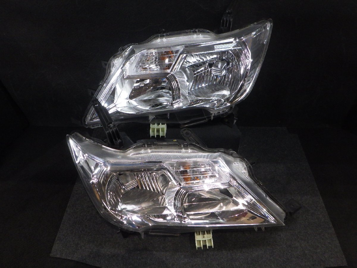 [石] FNC26 セレナ ヘッドライト 左右SET HID 参考品番 26010-1VA5A コイト 100-23097 ● 中古品 日産 ●_画像4