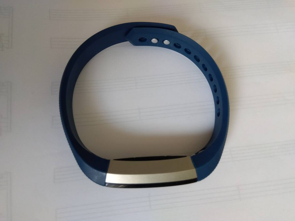 Fitbit Alta HR (ジャンク品扱い) 使い方の分かる人へ。　必ず説明と注意事項読んで下さい。_画像2