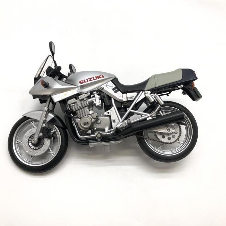 【中古】開封・箱汚れ)S.H.Figuarts 鈴乃木凜(ライダ―スーツ)&GSX 400S KATANA[240024419133]_画像5