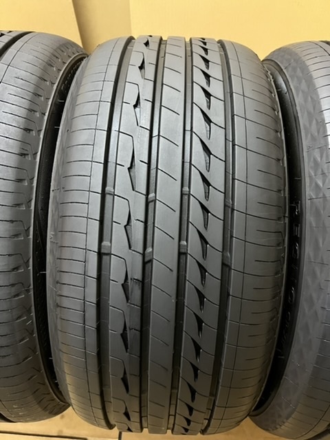 中古タイヤ４本セット　BRIDGESTONE REGNO 235/50/17 2021年製) ほぼ新品のタイヤ_画像10