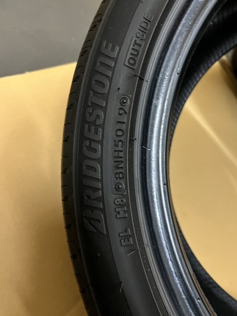 中古タイヤ４本セット BRIDGESTONE REGNO 225/45/17 2020年製(2) 2019(2) 非常に良い状態のタイヤの画像10