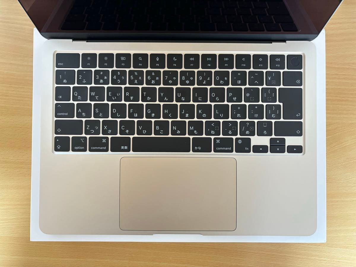 Macbook Air M2 16GB [新品同様]