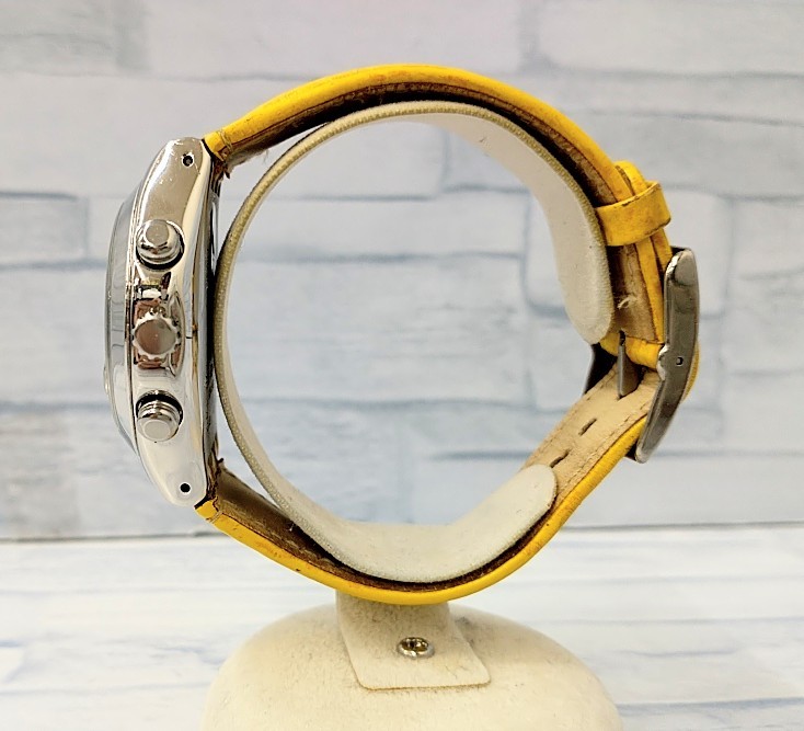 スウォッチ V8 時計 IRONY HIGERI 腕時計 メンズ クォーツ デイト クロノグラフ 白文字盤 6針の画像2