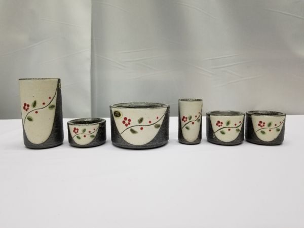 ◆新品◆信楽焼 赤華彩色 6点セット 3寸 国産 信楽焼き 香炉 火立 線香差 花立 茶湯器 仏器 6具足 モダン 仏壇 仏具◆希望小売価格￥35,420
