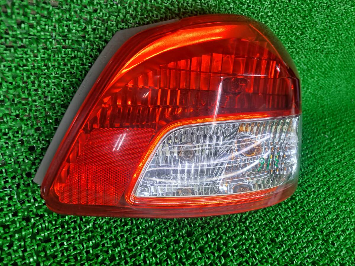 316 Toyota Belta KSP92/SCP92/NCP96 оригинальный задний фонарь правый задний фонарь правая сторона линзы 