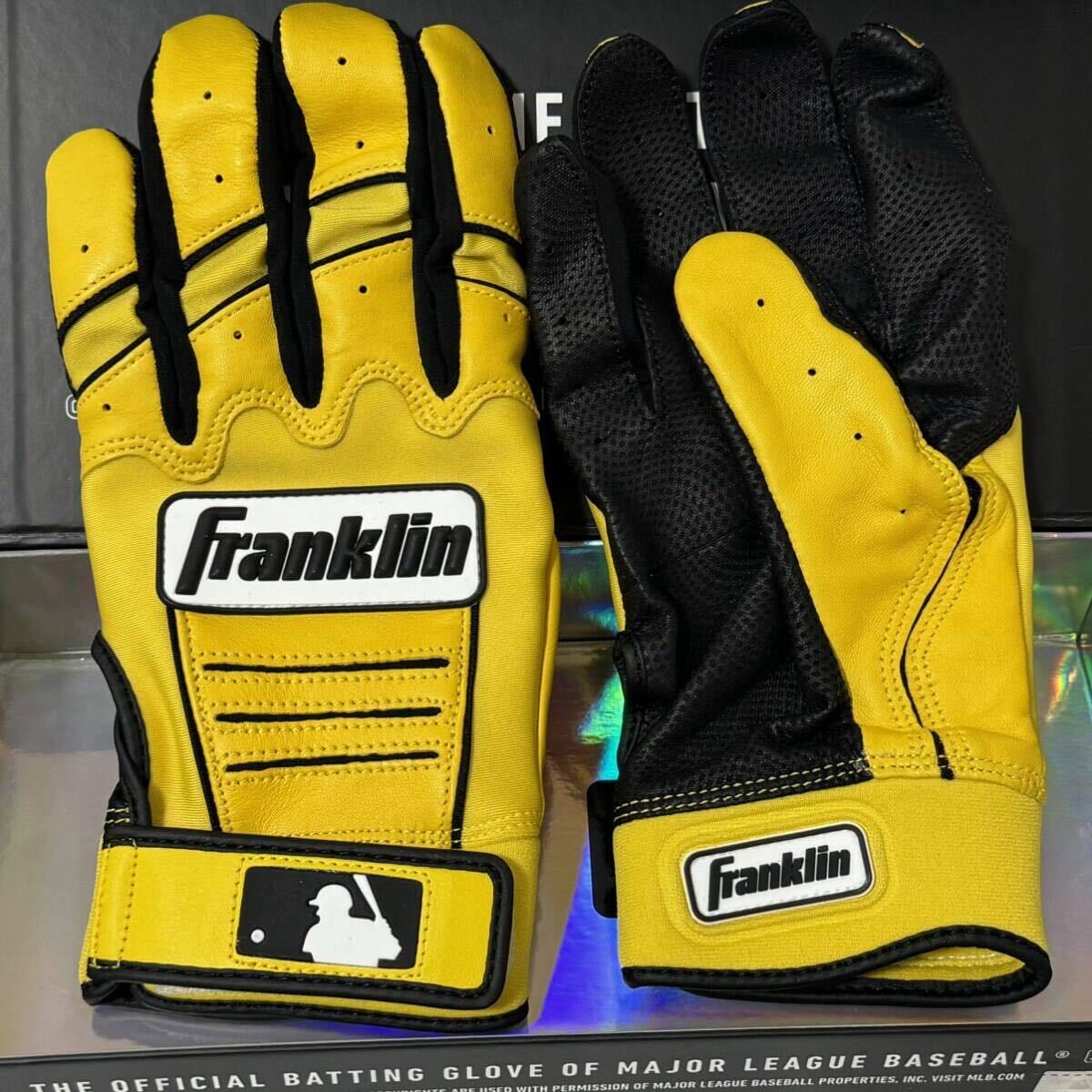 新品 Franklin Custom CFX PRO 黒色×黄色 Lサイズ バッティンググローブ フランクリン 野球 革手 バッテ グラブ 限定_画像3