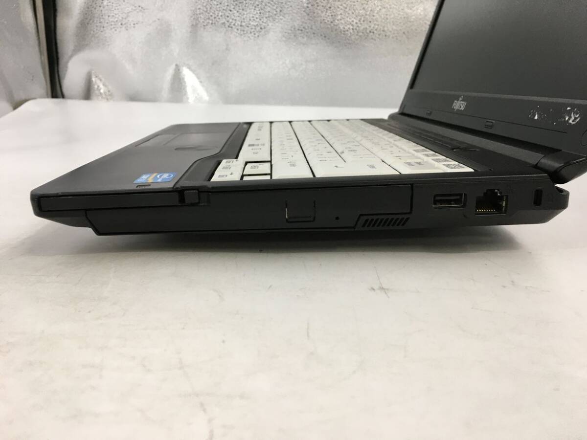 FUJITSU/ノート/HDD 320GB/第3世代Core i3/メモリ2GB/2GB/WEBカメラ無/OS無-240313000852332_側面（右）M