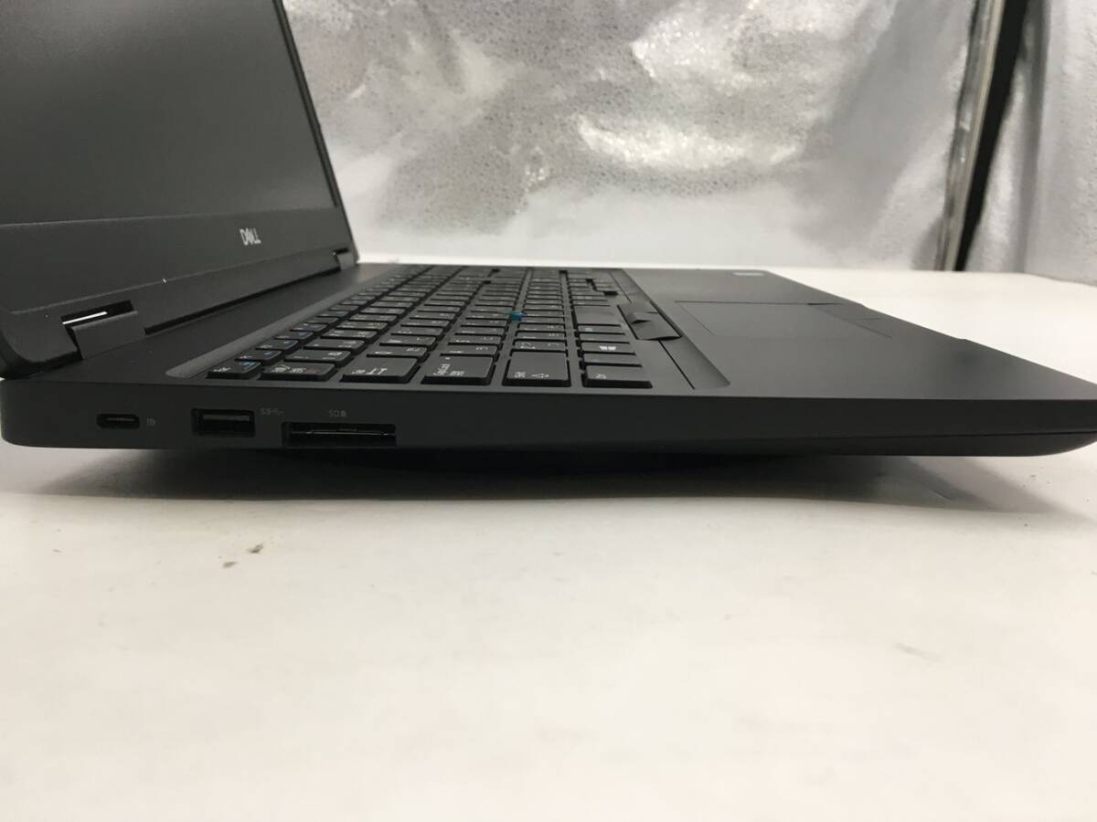 DELL/ノート/第8世代Core i5/メモリ8GB/WEBカメラ無/OS無/Intel Corporation UHD Graphics 620 32MB-240306000838883_側面（左）M