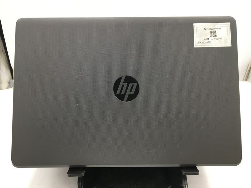 Hewlett-Packard/ノート/HDD 500GB/第7世代Core i3/メモリ4GB/WEBカメラ有/OS無/Intel Corporation HD Graphics 620 32MB-240404000899172_天板　M