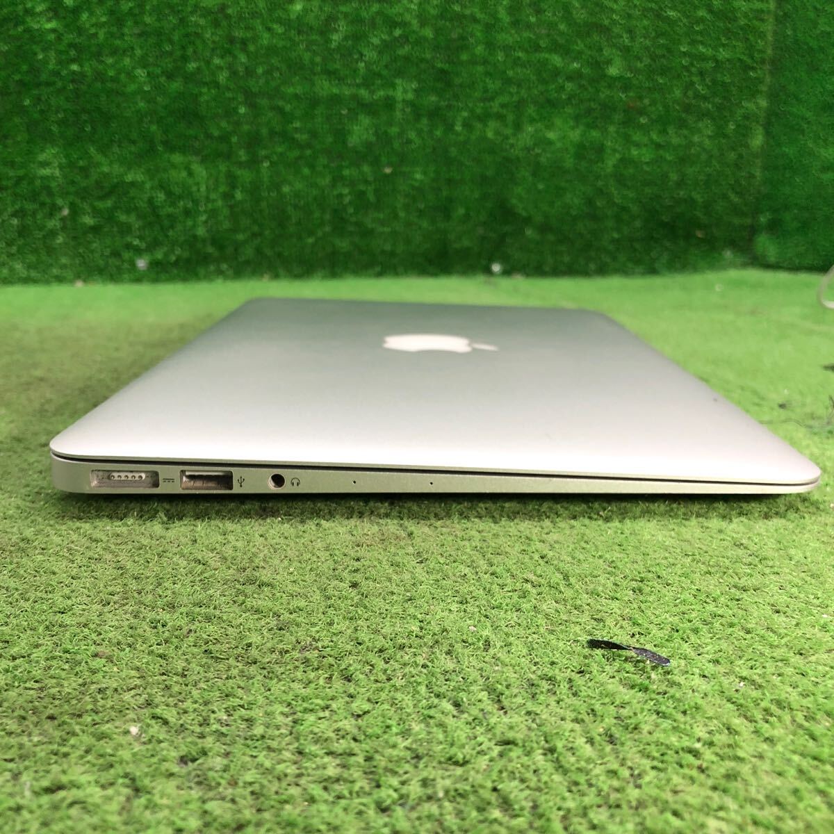 MAC-59 激安 MacBook Air 11-inch 2014モデル A1465 SSD128GB 通電確認済み ジャンクの画像9