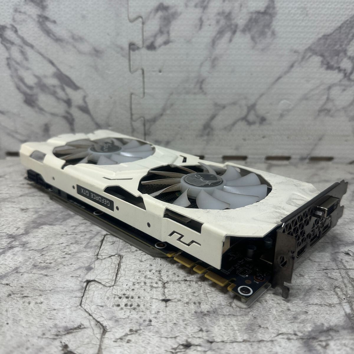 GK super-discount GB-31 graphics board GALAX GTX1080 EX OC SNIPER White PCI-E 8GB GDDR5X 256Bit awareness. image output only verification secondhand goods including in a package possibility 