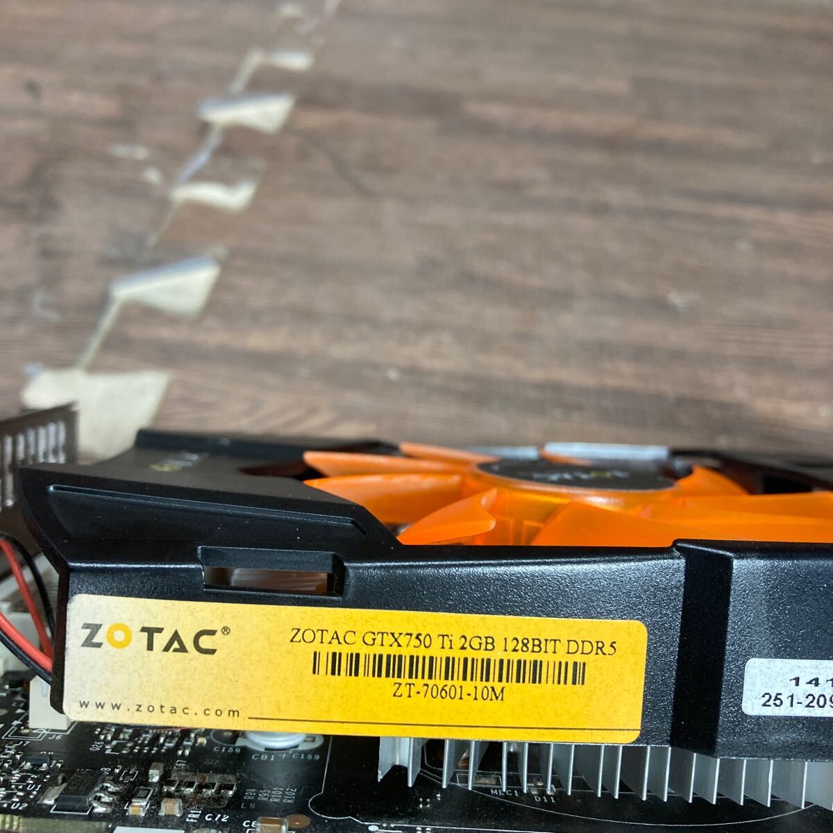 GK 激安 GB-189 グラフィックボード ZOTAC GTX750 Ti 2GB 128BIT DDR5 ZT-70601-10M 認識.画像出力のみ確認 中古品 同梱可能_画像6