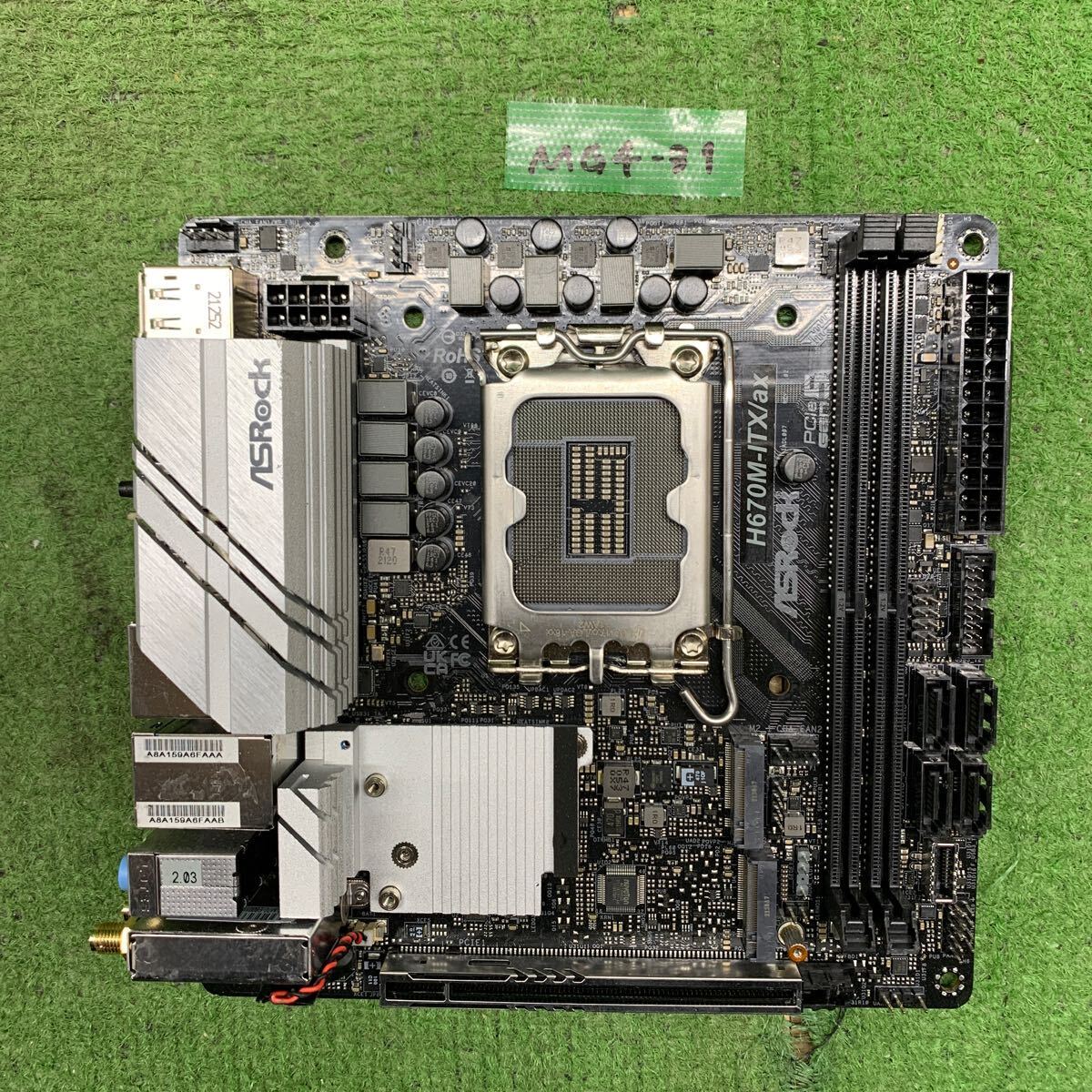 MG4-31 激安 マザーボード ASUS H670M-ITX/ax LGA1700 通電確認済み ジャンクの画像1