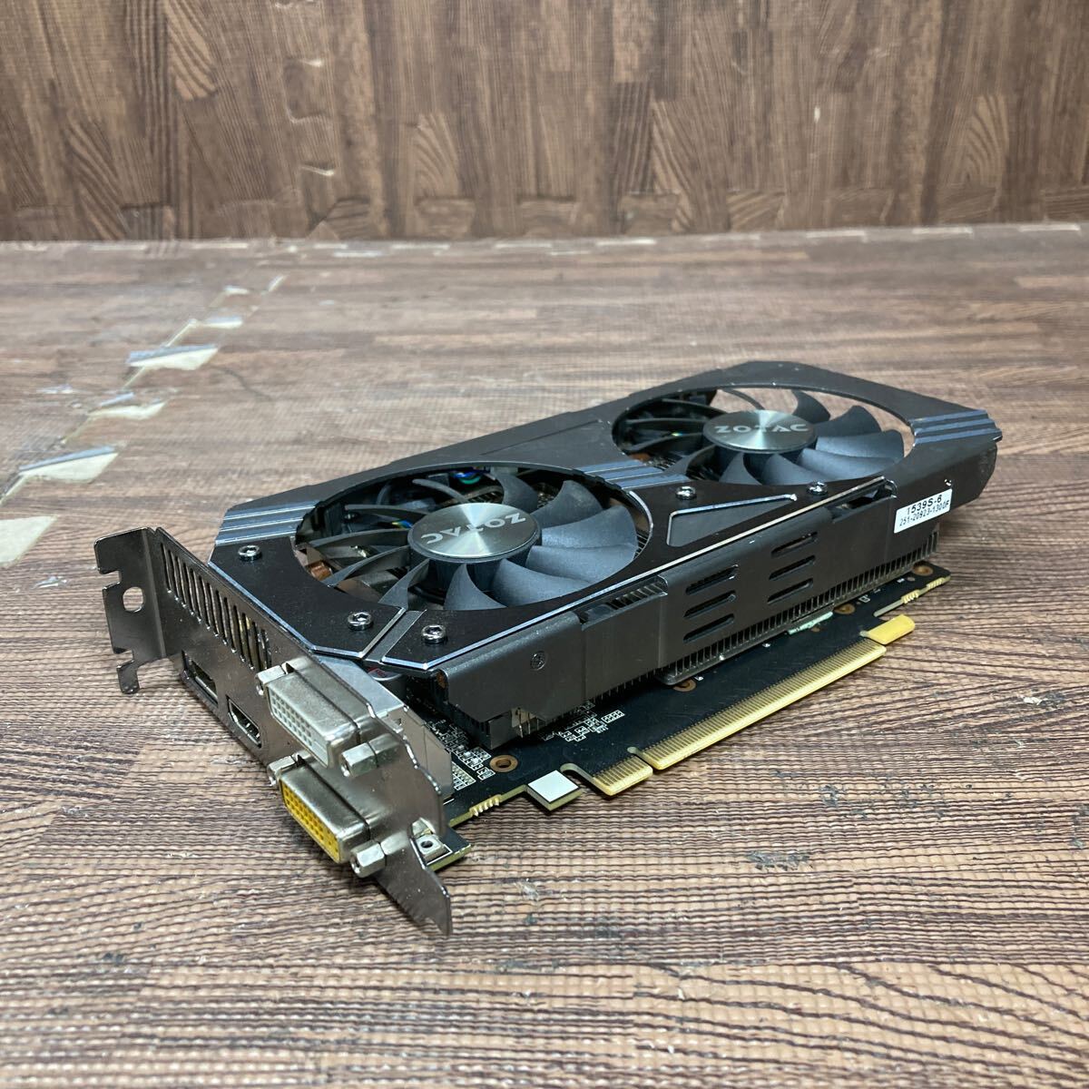 GK 激安 GB-209 グラフィックボード ZOTAC NVIDIA GeForce GTX 960 2GB 128BIT GDDR5 ZT-90302-10M 認識.画像出力のみ確認 中古品 同梱可能_画像2