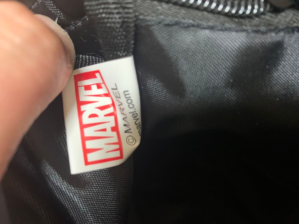 MARVEL マーベル　ボディバッグ　ウエストポーチ