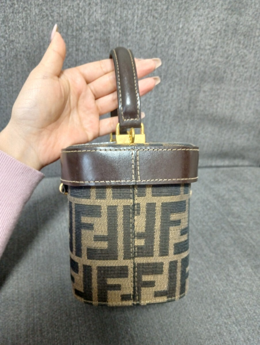 FENDI フェンディ ズッカ バニティ ハンドバッグ ミニ ゴールド金具 キャンバス レザー カバン 小物入れ 化粧ポーチ Bag バッグ 1円〜