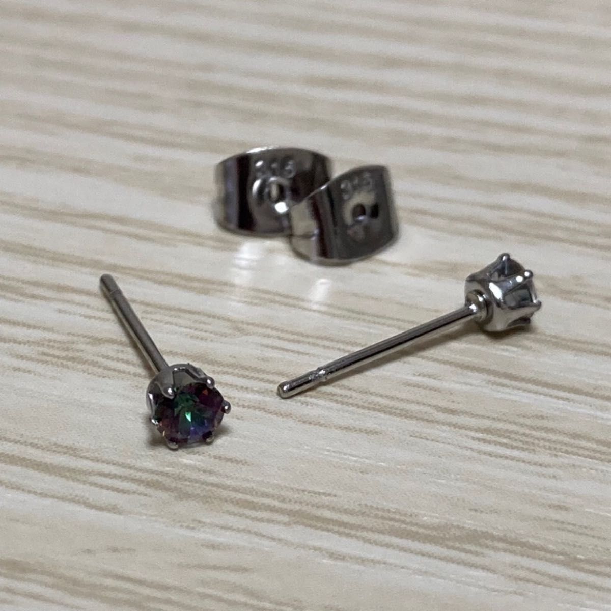 再販 天然石 宝石質ミスティックトパーズ 3mm スタッドピアス サージカルステンレス