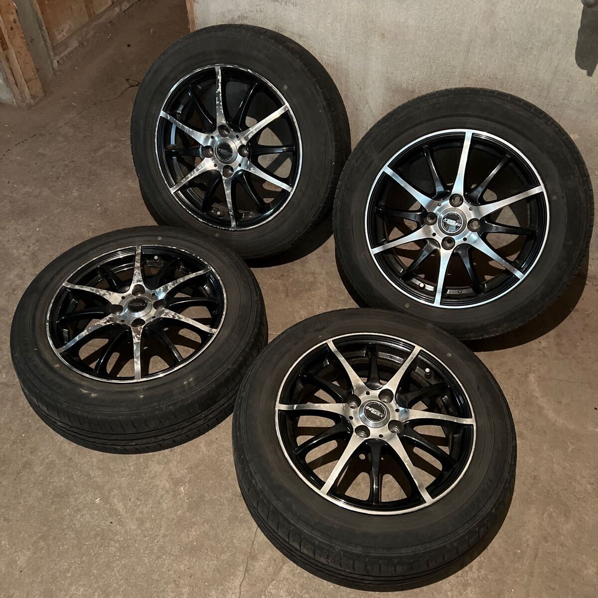 クロススピード 15インチ 15×5.5j +43 pcd100 5h 175/65R15 ノート フィット アクア ヤリス ヴィッツ ホットスタッフの画像1