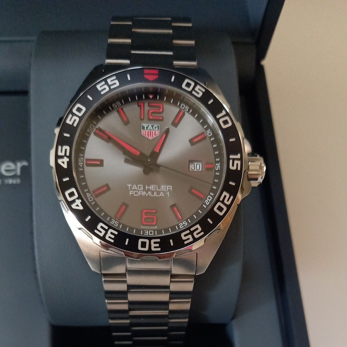 超美品　タグホイヤー Tagheuer WAZ1018.BA0842 フォーミュラ1 腕時計  クオーツ