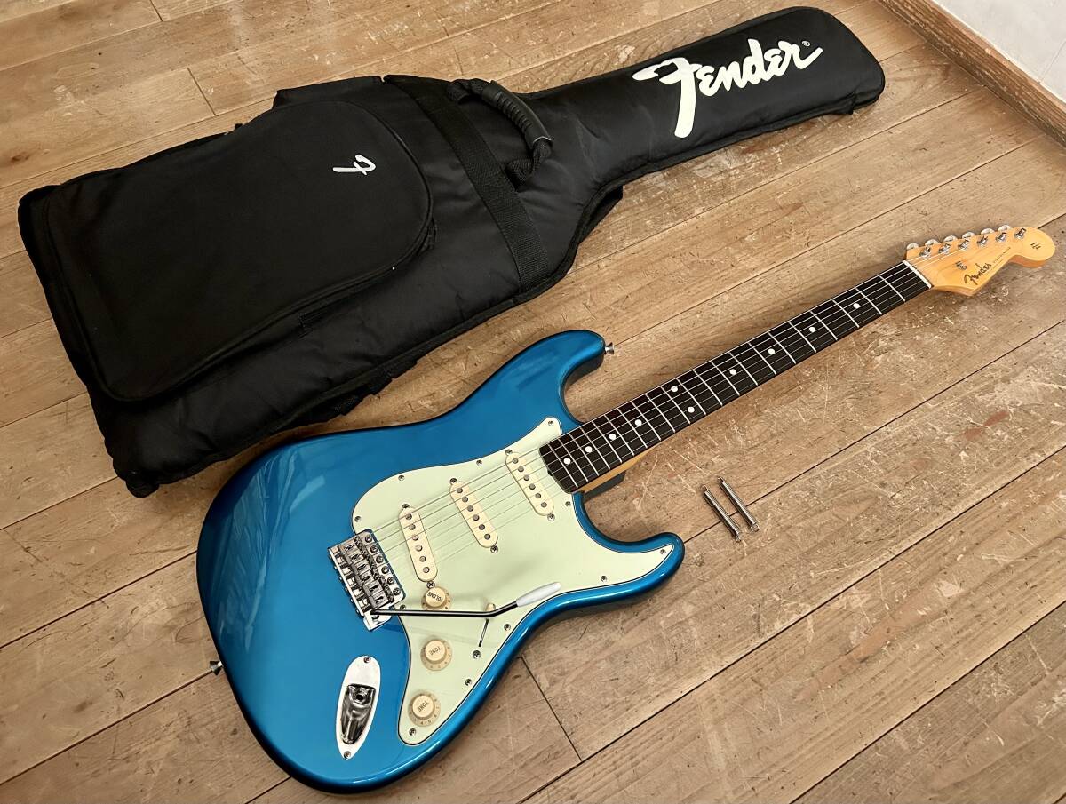 希少 Fender Japan ST62-70TX LPB 1997~2000年製 カタログ外モデル/Texas Special搭載 スラブ貼ローズ指板/純正ギグケース付(Jimmy Page)の画像1