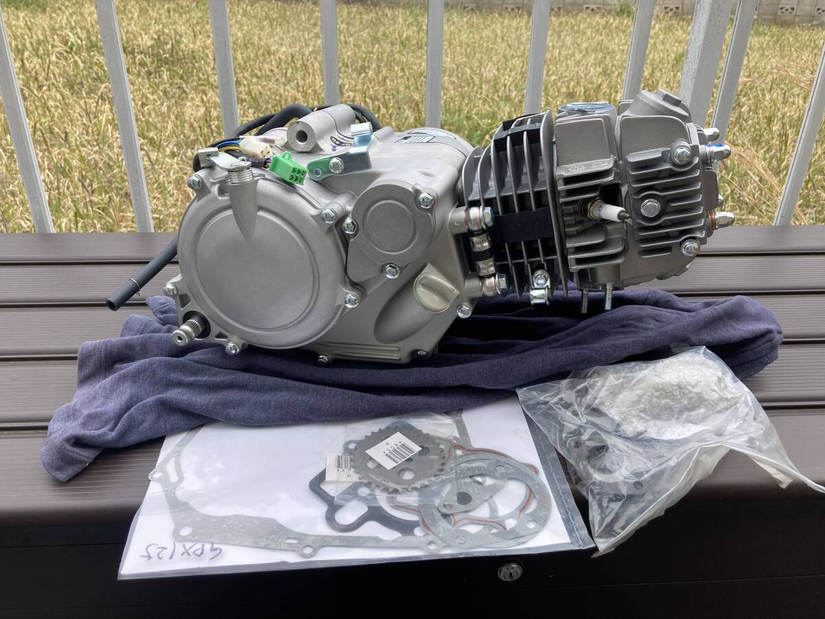 Yahoo!オークション - モダンワークス GPX125 エンジン ZONGSHEN Yahoo!オークション - モダンワークス GPX125 エンジン ZONGSHEN