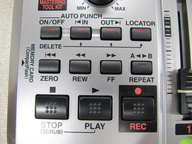 通電確認のみ BOSS BR-900CD デジタル レコーディング スタジオ MTR マルチトラックレコーダー  ボスの画像3