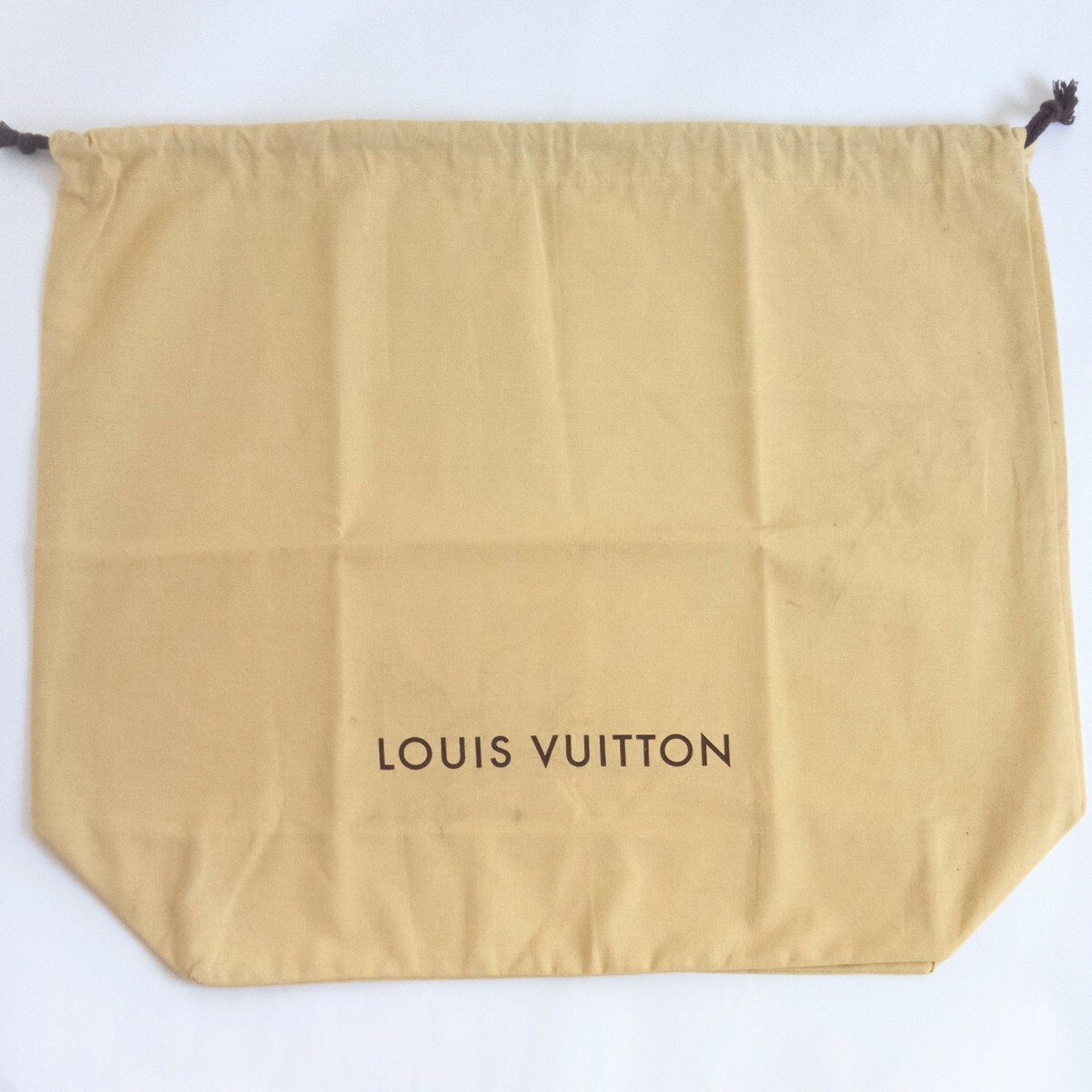 〔ルイヴィトン】61×51×16cm バッグ保存袋 巾着袋 布袋 保管袋 LOUIS VUITTON 正規品 マチあり イエロー系 （0087)の画像1