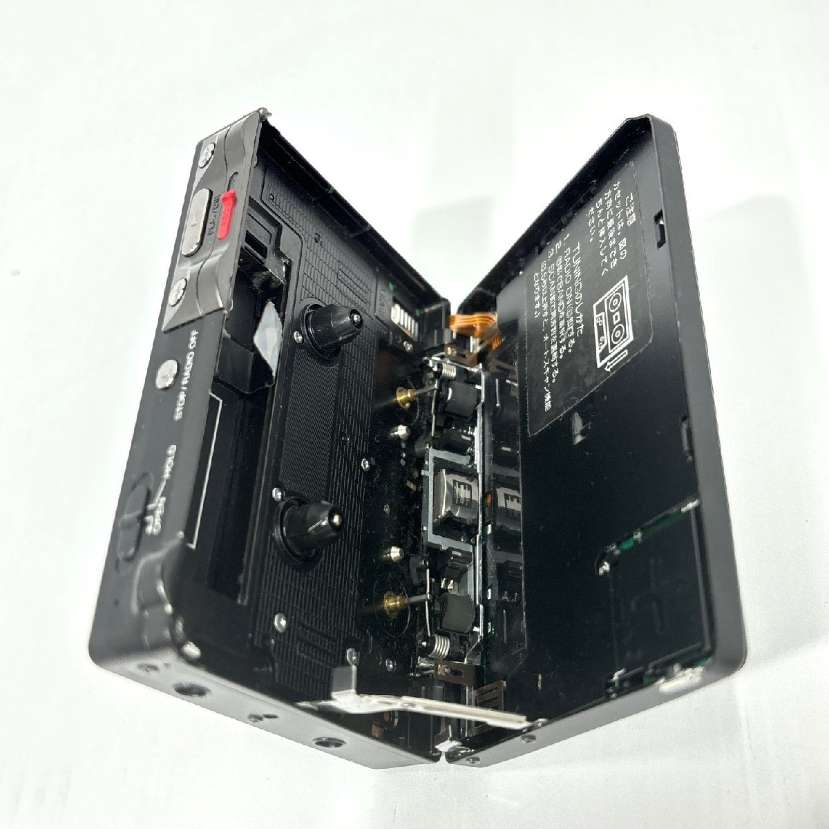 ジャンク SONY カセットテープ ウォークマン WM-F707 ソフトレザーケース付 電池無し 動作未確認 ラジオカセットコーダー 外箱無 道楽札幌の画像5