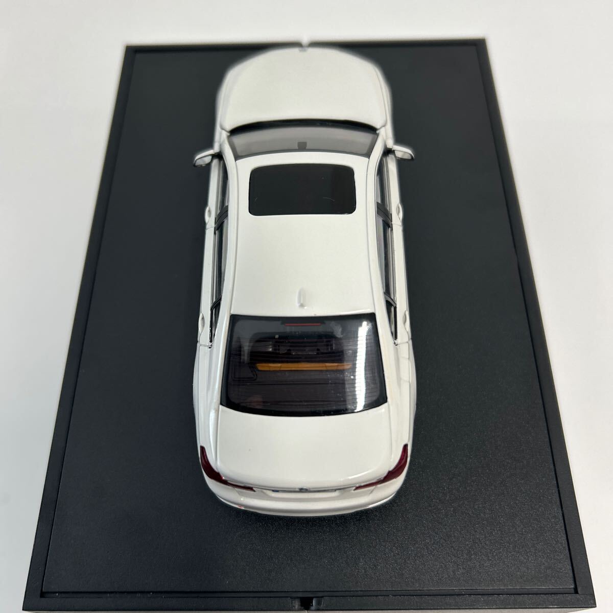 BMW дилер специальный заказ PMA 1/43 750Li F02 MINICHAMPS 7 серии белый миникар модель машина 