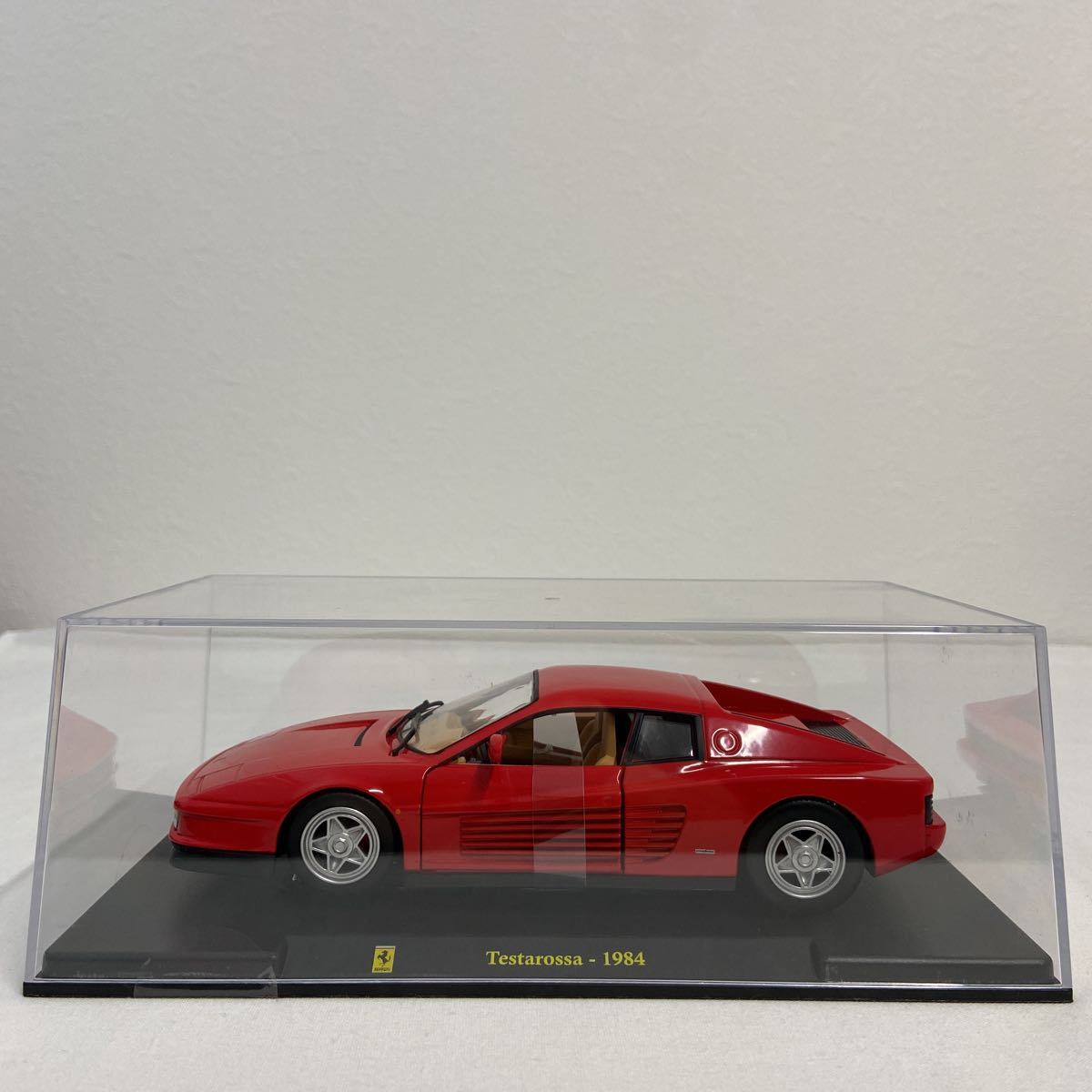 デアゴスティーニ レ・グランディ・フェラーリコレクション 1/24 FERRARI TESTAROSSA 1984年 Red テスタロッサ 完成品 ミニカー モデルカー_画像2