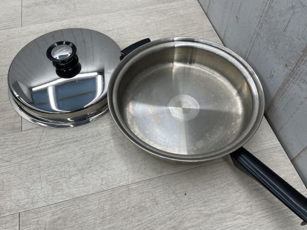 美品 Amway クイーン 片手鍋 フライパン 蓋付き 4点 まとめて ステンレス多層鍋 調理器具 鍋 アムウェイ QUEEN クックウェア 即日配送の画像3