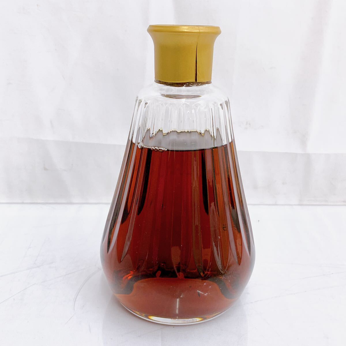 4SB106 【未開封】CAMUS COGNAC BACCARAT バカラ カミュ コニャック700ml お酒 ブランド クリスタルボトル 古酒_画像4