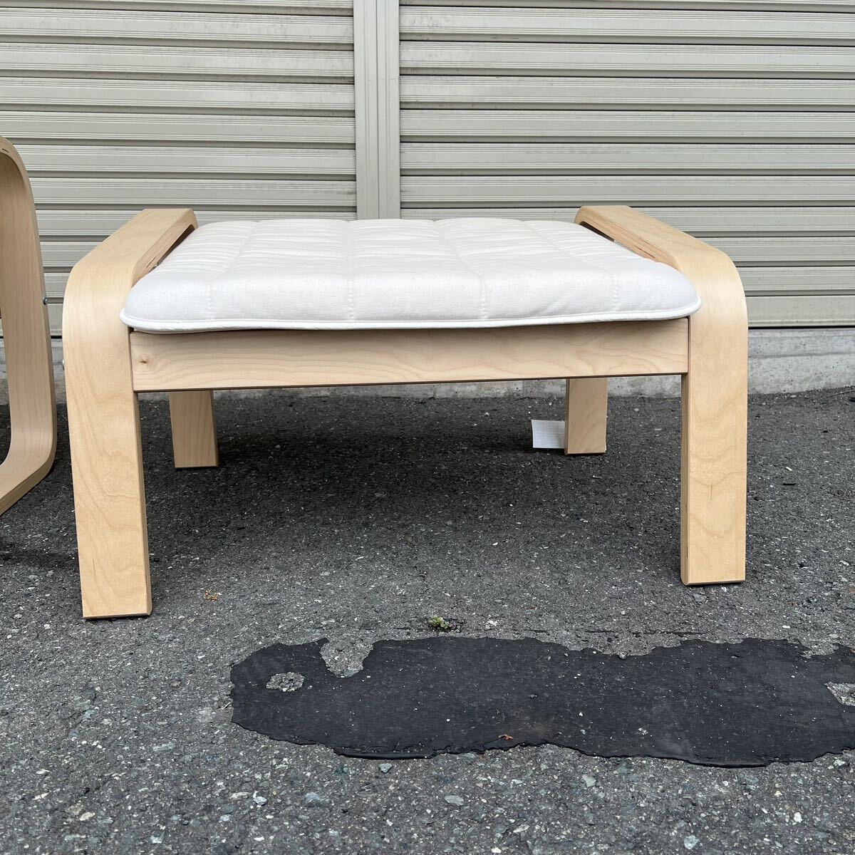 4SC131 IKEA イケア POANG ポエング 901.706.39 パーソナルチェア & オットマン 家具 1人用ソファ 中古 現状品 ※シミあり_画像8